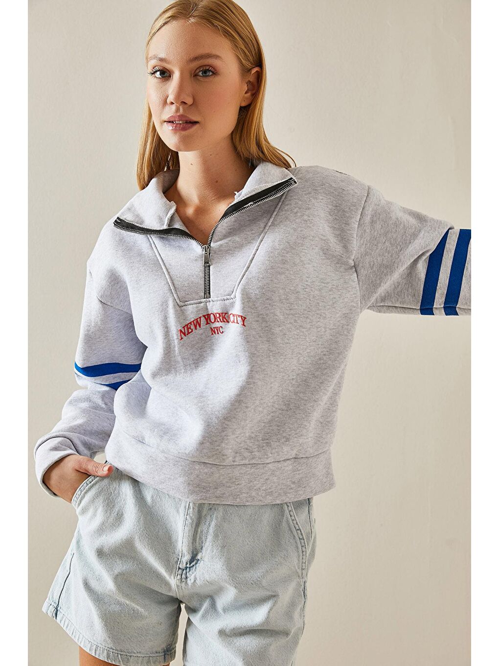 Gri Fermuar Detaylı Baskılı Sweatshirt 4KXK8-47608-03-3