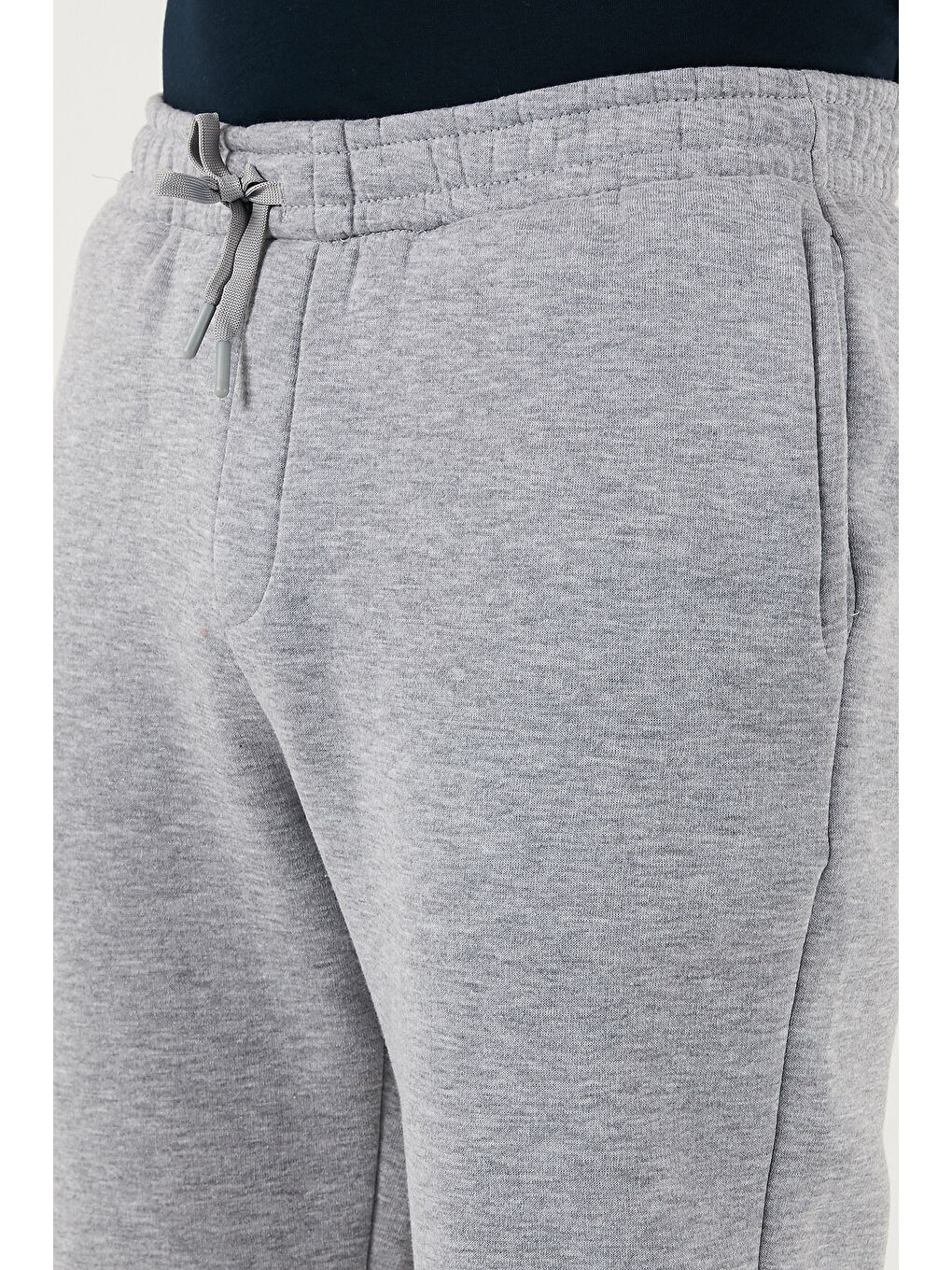Gri Pamuklu Regular Fit Normal Bel Lastikli Paça Cepli Erkek Jogger Eşofman Altı 59080153W4-6
