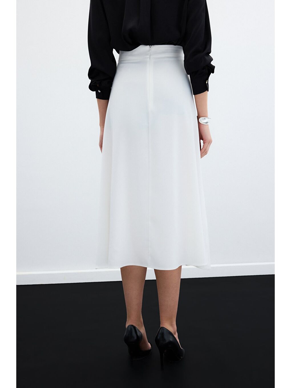 Midi Boy Saten Etek - Ekru-5