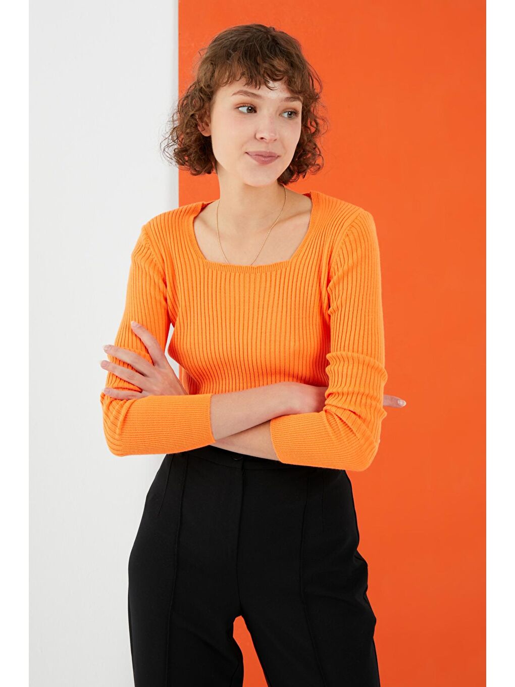 Kadın Turuncu Kare Yaka Fitilli Dar Kalıp Basic Kazak-2