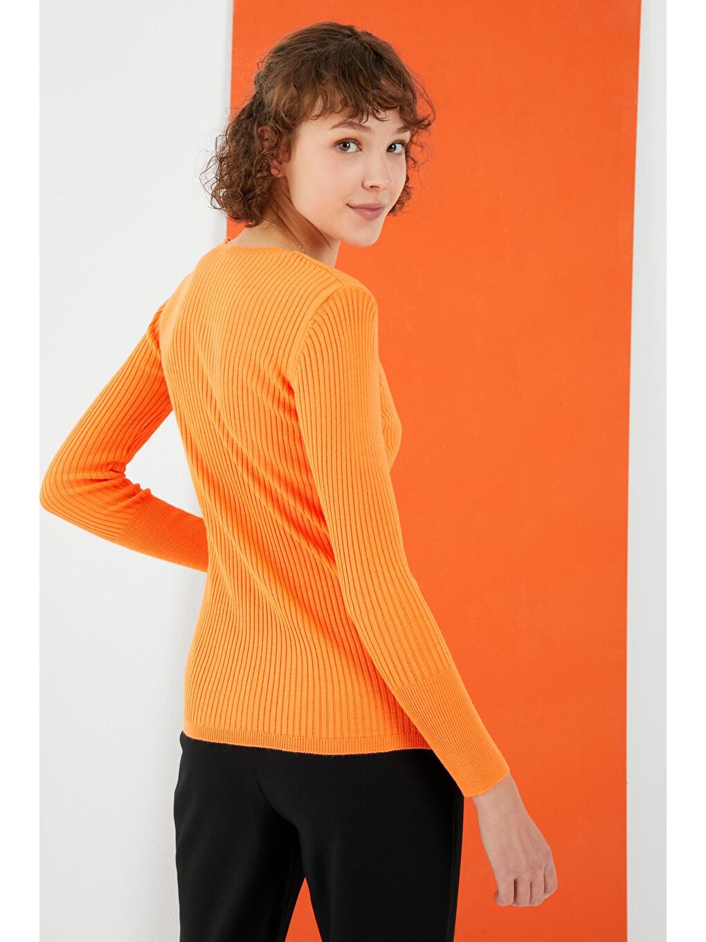 Kadın Turuncu Kare Yaka Fitilli Dar Kalıp Basic Kazak-4