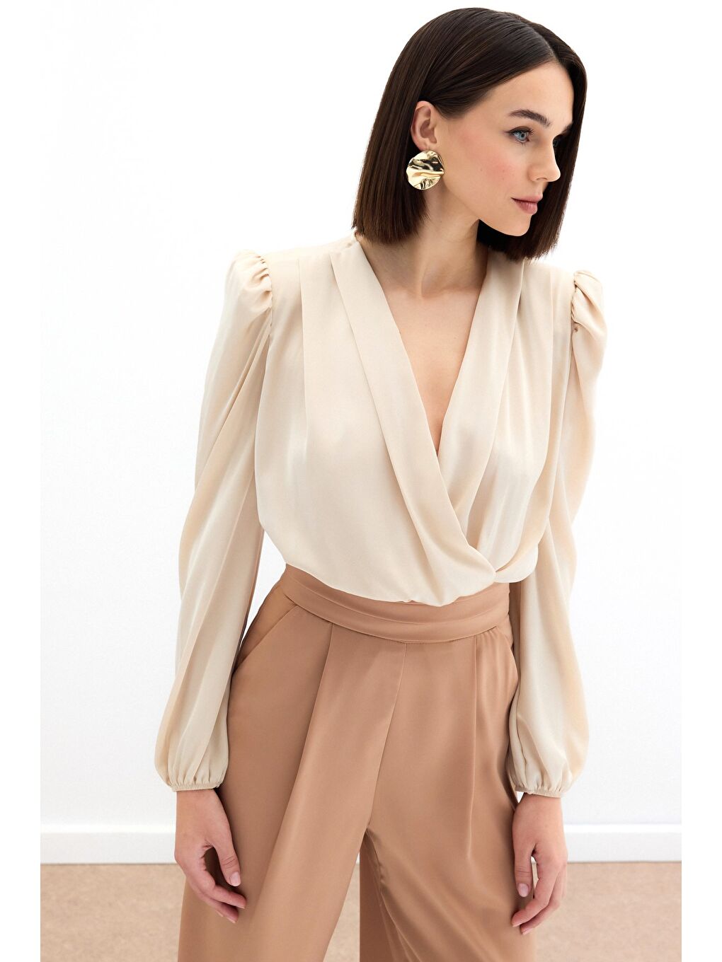 Kruvaze Saten Bodysuit Bluz - Bej-3
