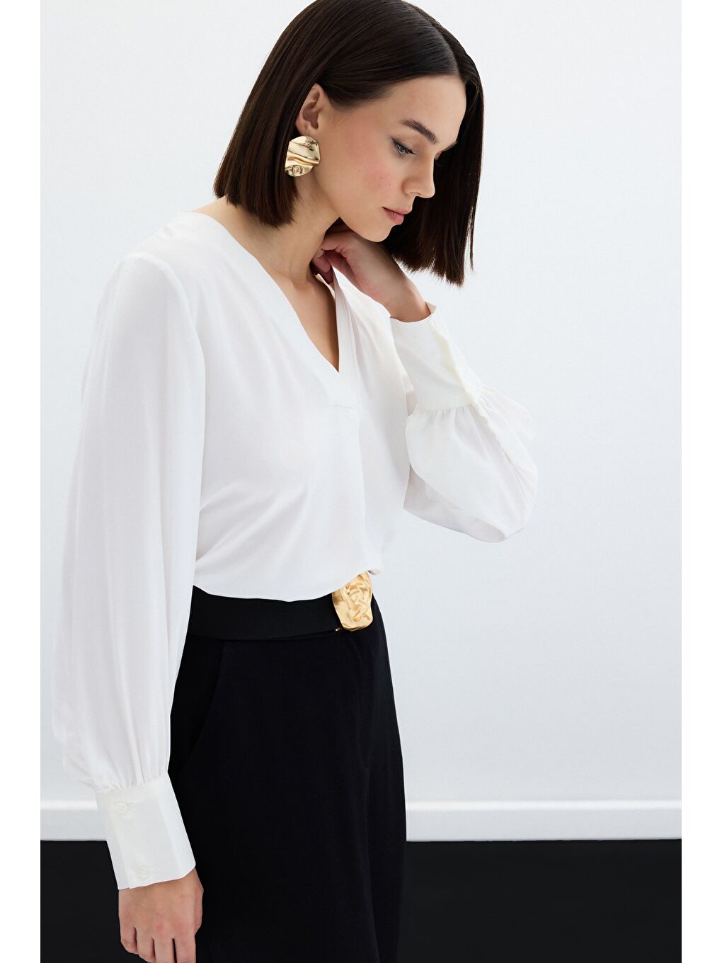 V Yaka Saten Bluz - Ekru-5