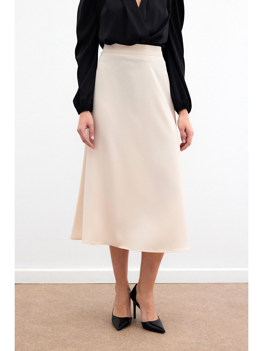 Midi Boy Saten Etek - Bej-4