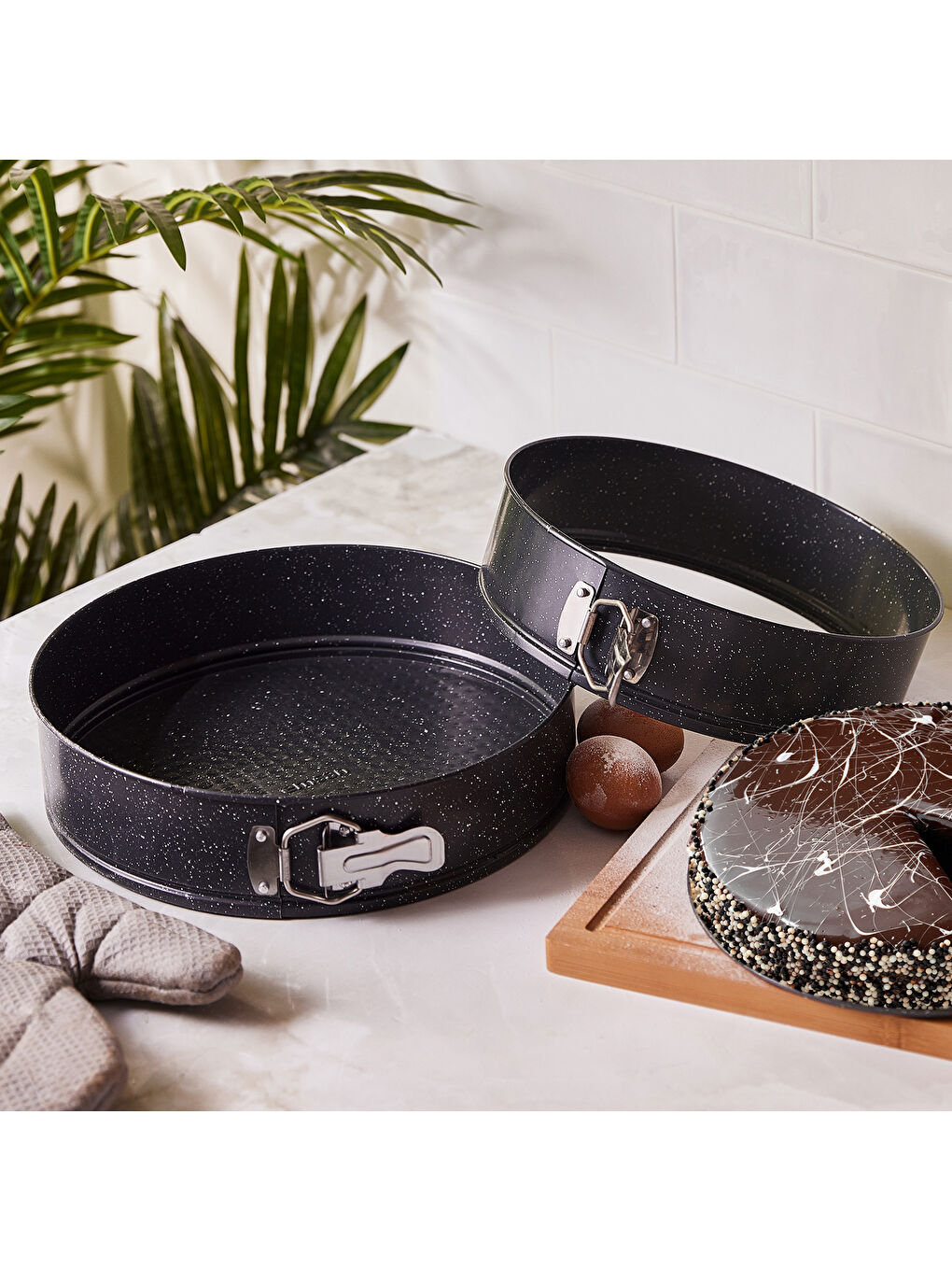 Siyah Circle 2'li Kelepçeli Kek Kalıbı Seti 24-28 cm-6