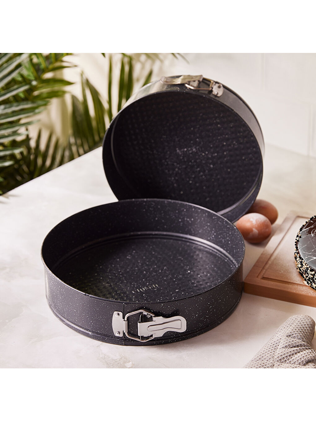 Siyah Circle 2'li Kelepçeli Kek Kalıbı Seti 24-28 cm-7