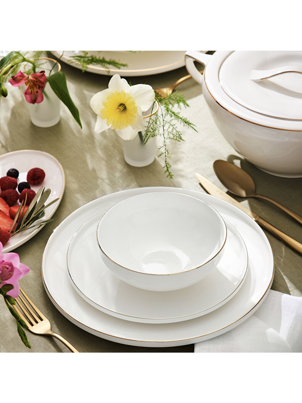 Beyaz Freya Fine Bone 60 Parça 12 Kişilik Yuvarlak Yemek Takımı Gold-6