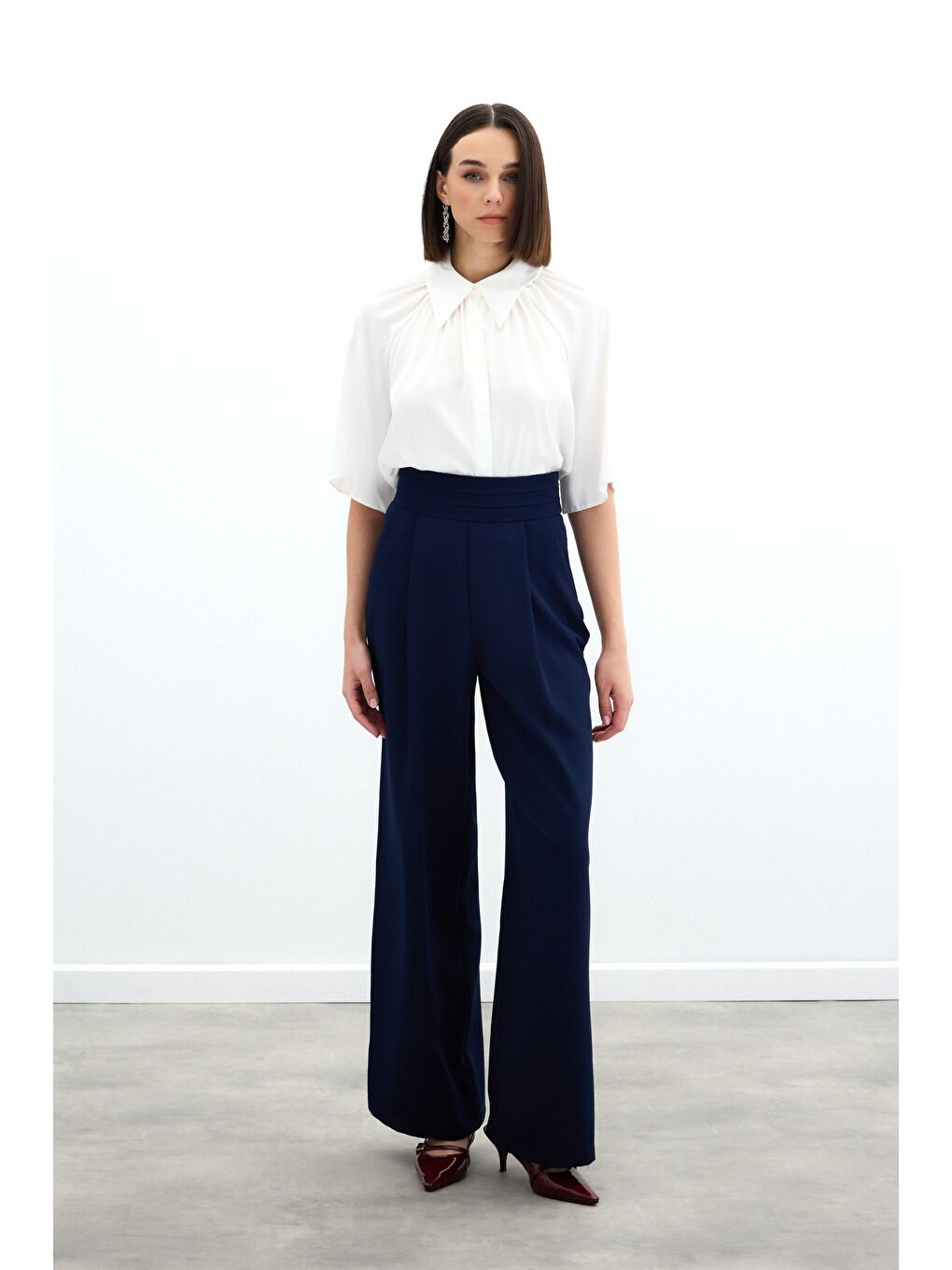 Bel Detaylı Cepli Pantolon - Lacivert-2