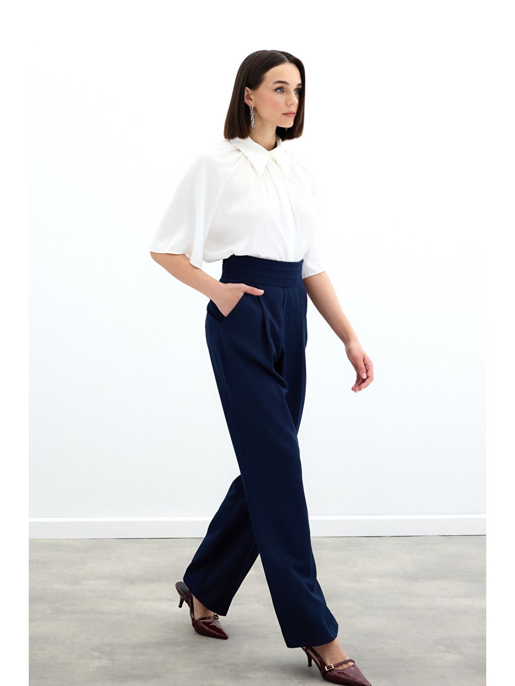 Bel Detaylı Cepli Pantolon - Lacivert-3