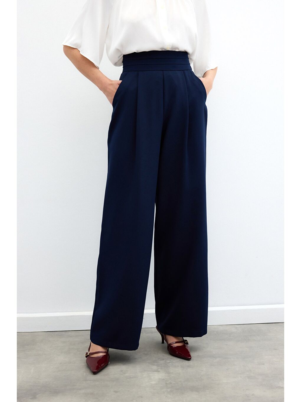 Bel Detaylı Cepli Pantolon - Lacivert-6