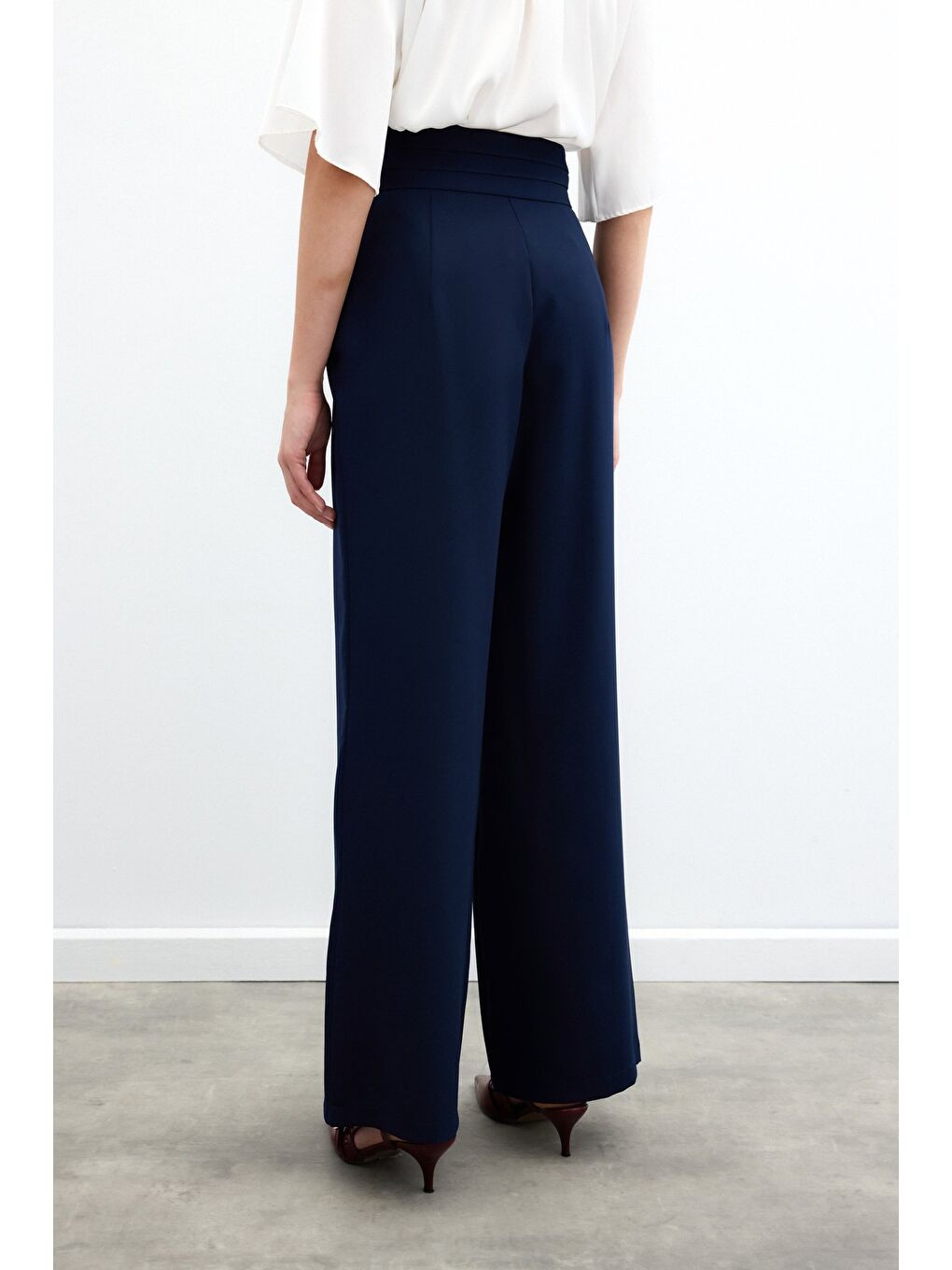 Bel Detaylı Cepli Pantolon - Lacivert-7