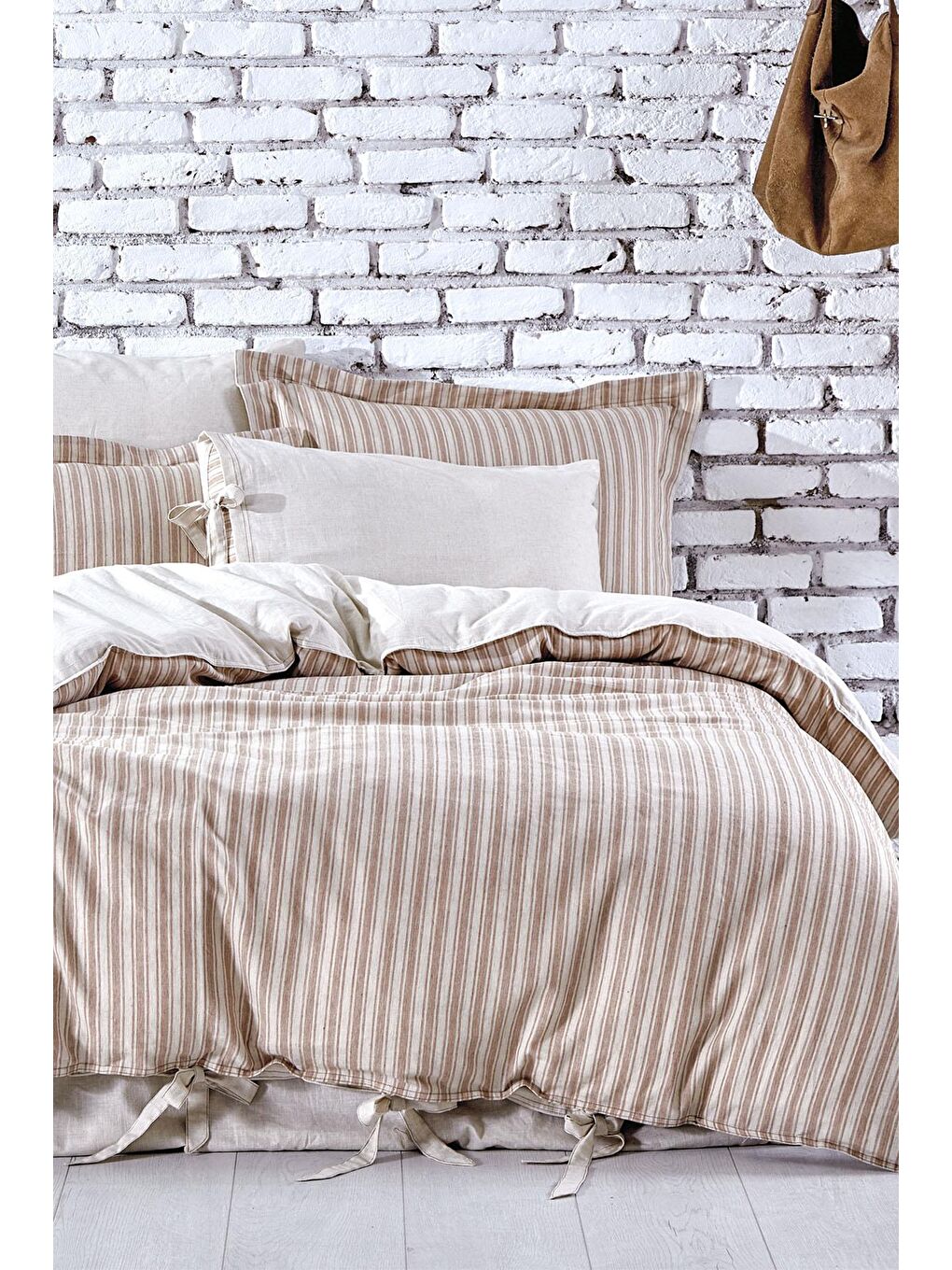 Turuncu Ala Çift Kişilik Nevresim Takımı %100 Organik Pamuk Keten Terra 200x220 Cm