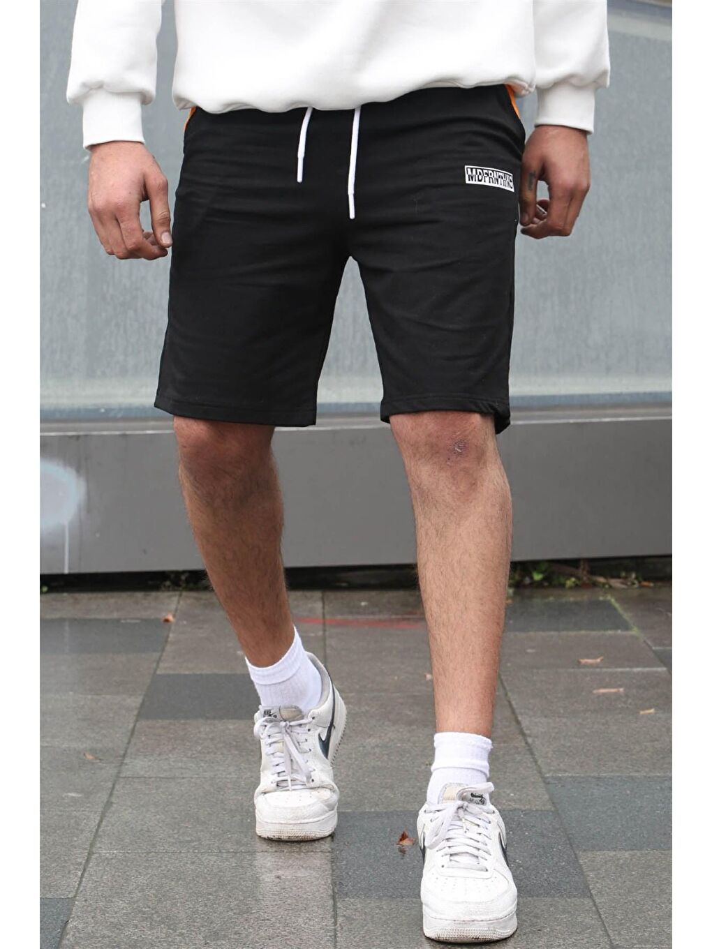 Siyah Baskılı Erkek Kapri Şort 5487-1