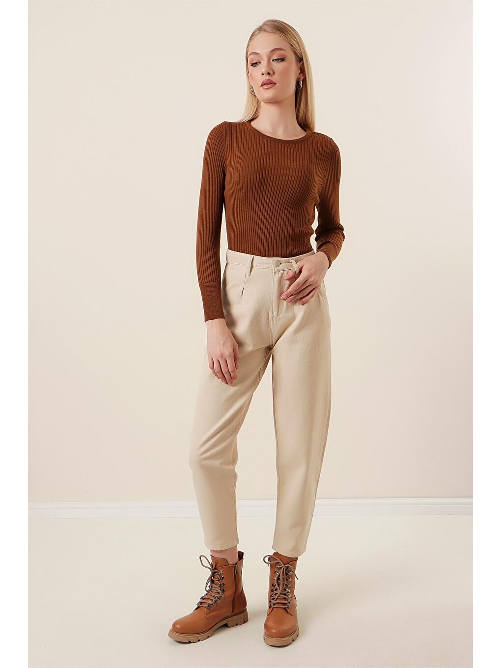 Kadın Kahverengi Sıfır Yaka Fitilli Basic Body Triko Kazak-2