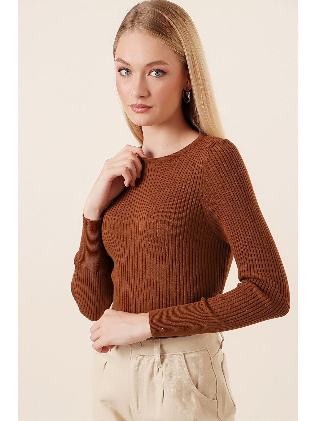 Kadın Kahverengi Sıfır Yaka Fitilli Basic Body Triko Kazak-3
