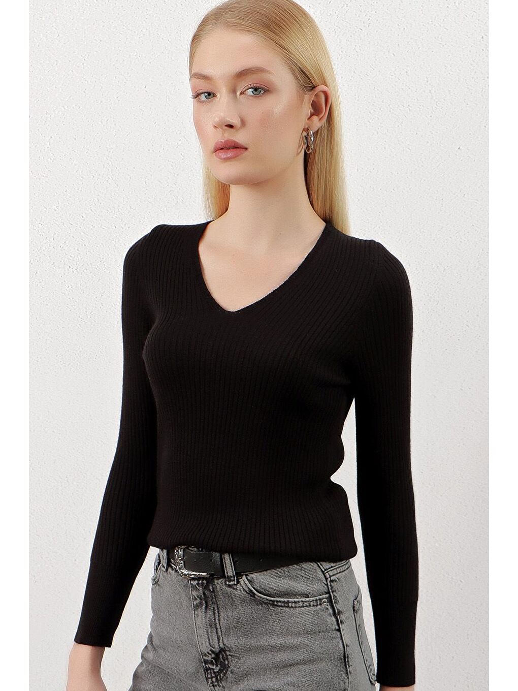 Kadın Siyah V Yaka Fitilli Basic Body Triko Kazak
