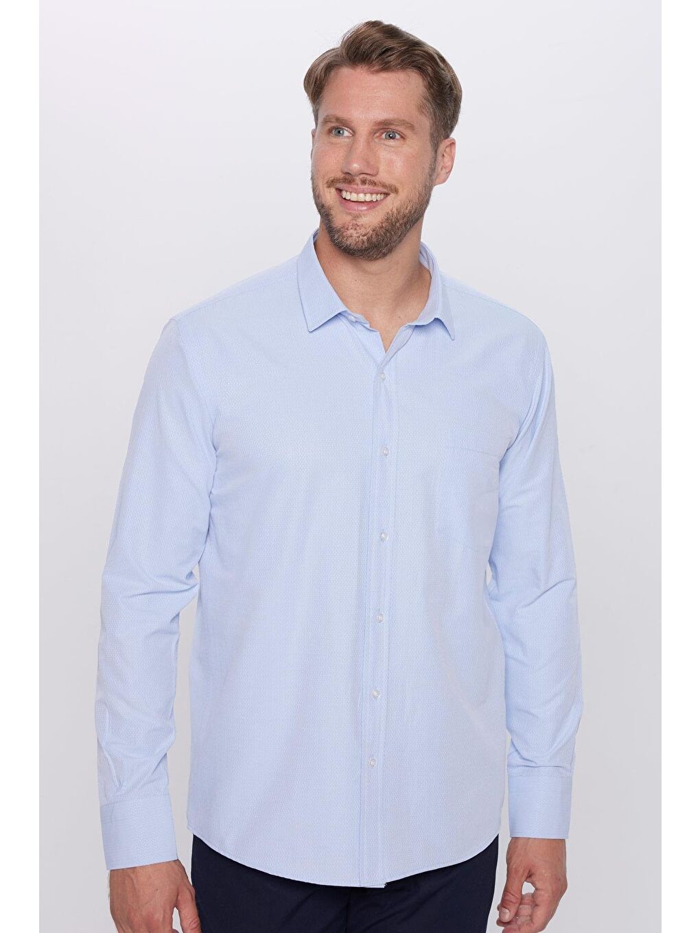 Erkek Regular Fit Klasik Kesim Pamuklu Tek Cepli Armürlü Mavi Gömlek