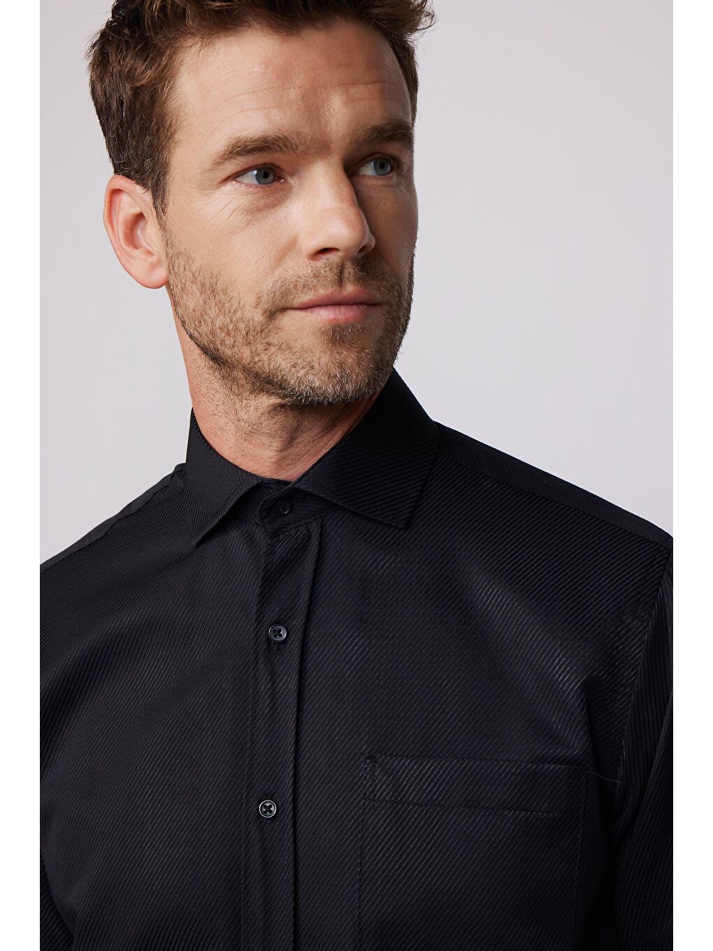 Erkek Regular Fit Klasik Kesim Armürlü Kravatlık Yaka Desenli Siyah Gömlek-2