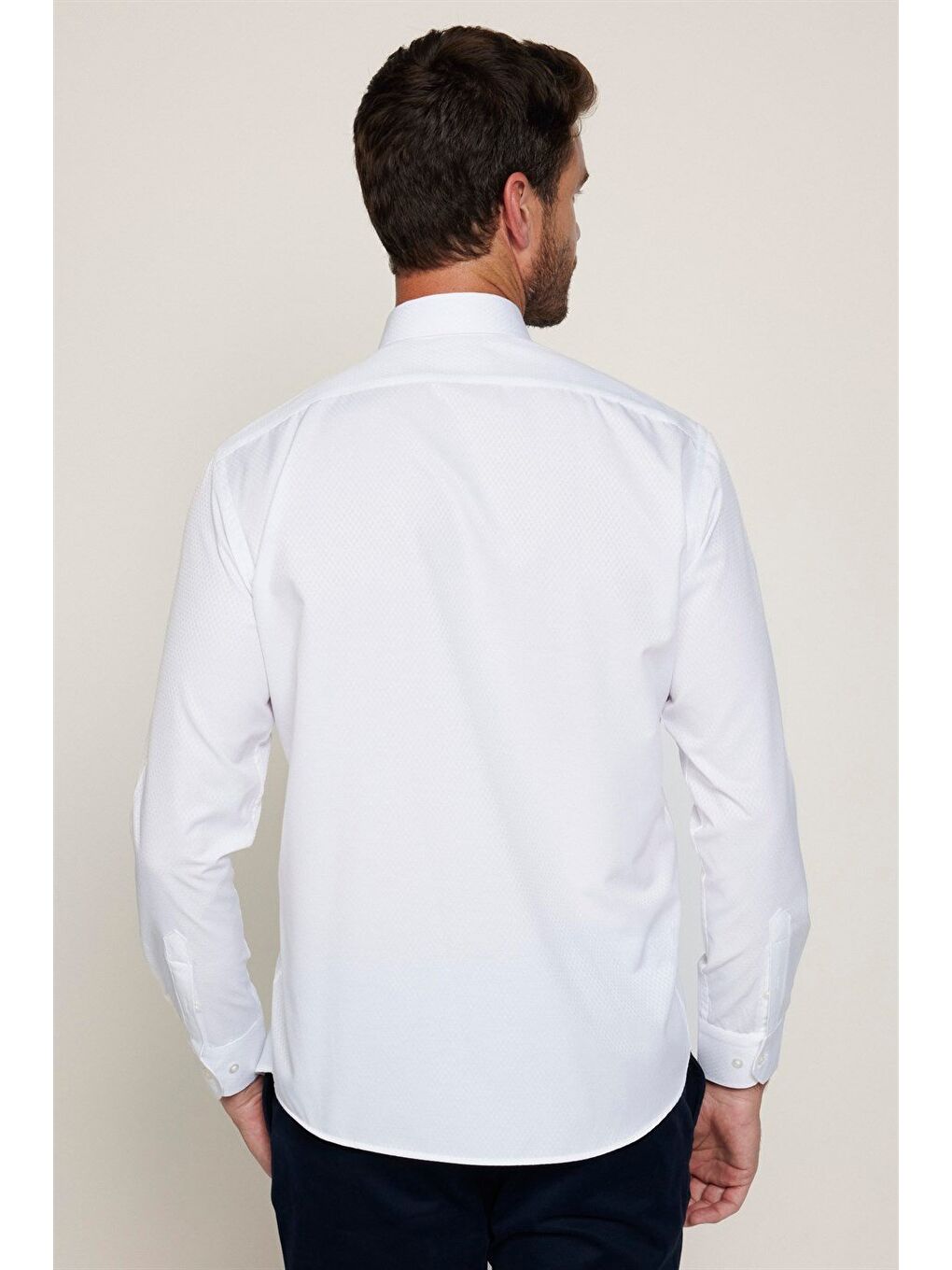 Erkek Regular Fit Klasik Kesim Armürlü Kravatlık Yaka Desenli Beyaz Gömlek-4