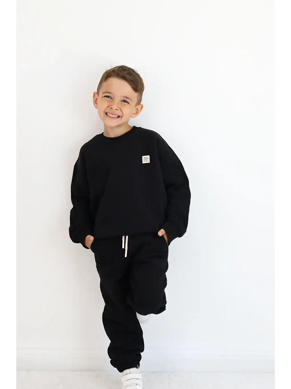 Siyah Bisiklet Yaka Eşofman Takımı-2