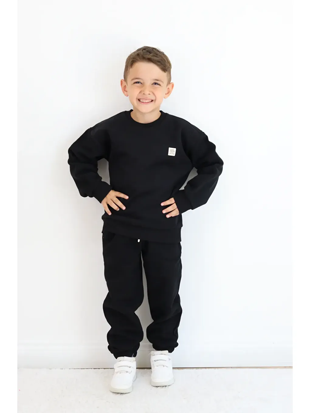 Siyah Bisiklet Yaka Eşofman Takımı-3