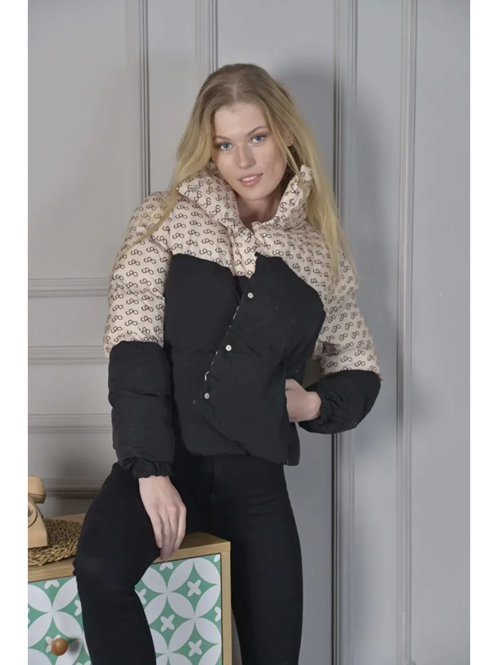 Siyah Kadın Oversize Şişme Mont-3