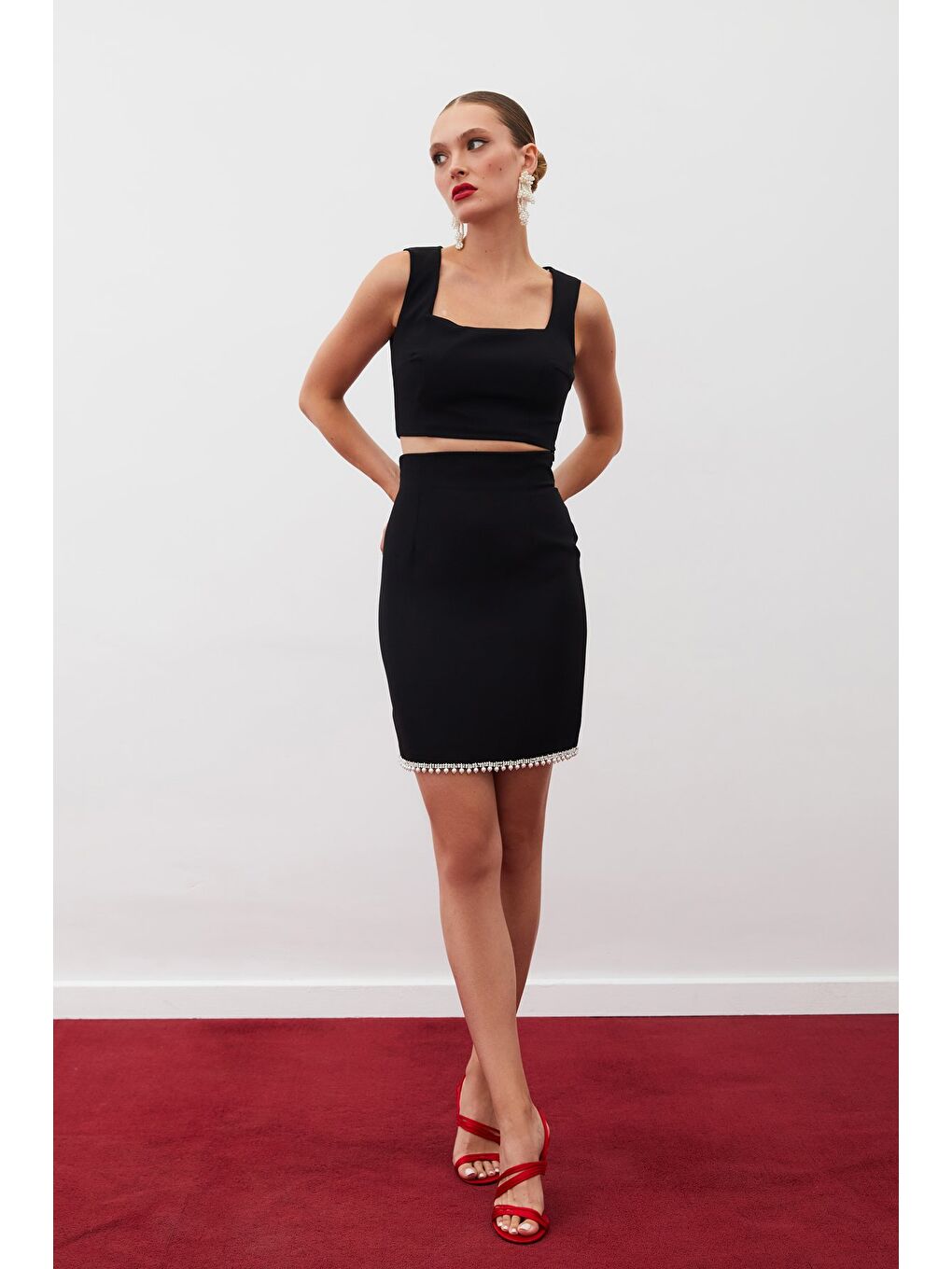 Kare Yaka Crop Bluz - Siyah-3