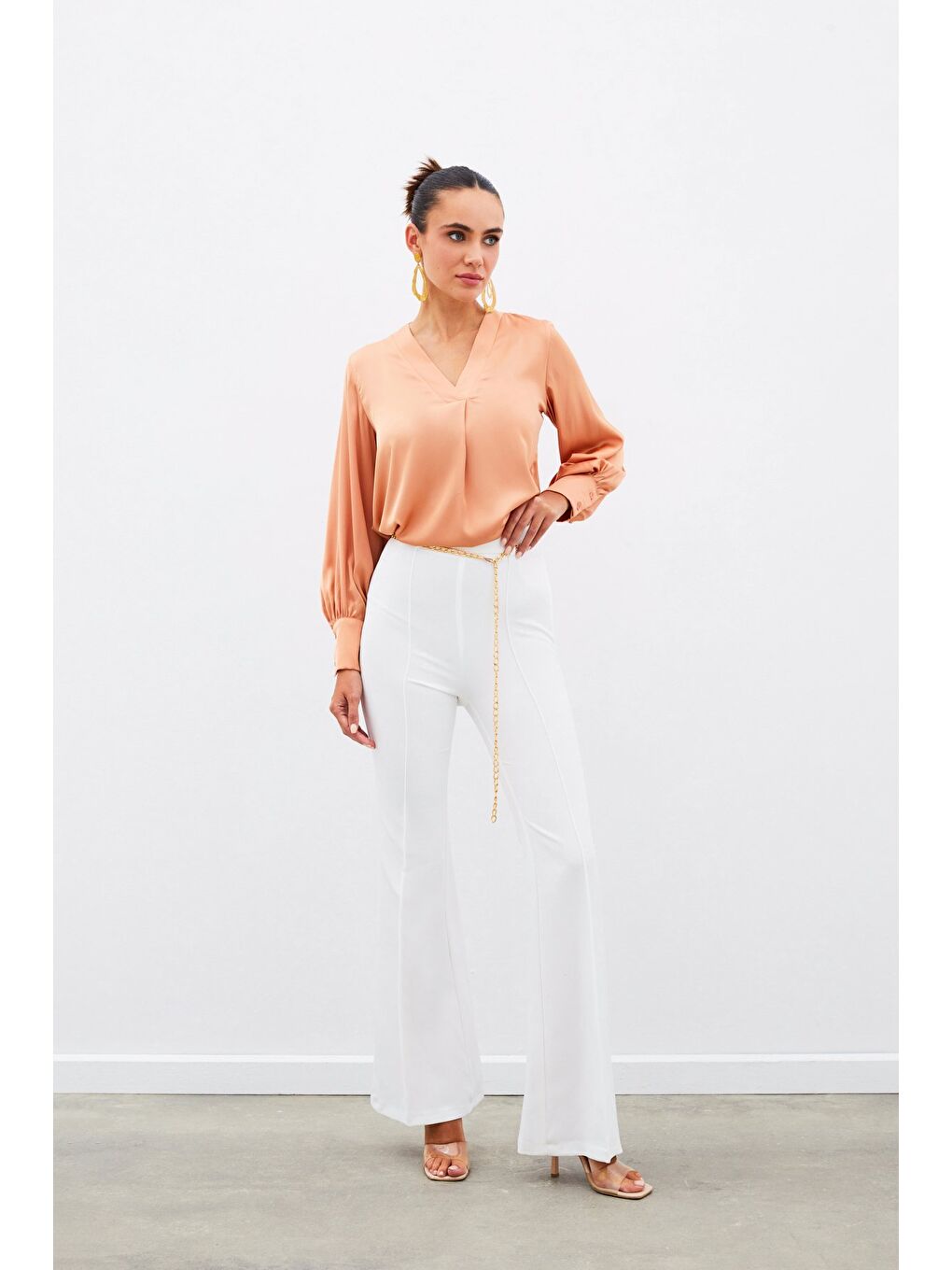 LCW Casual Pembe V Yaka Saten Bluz - Somon - 1