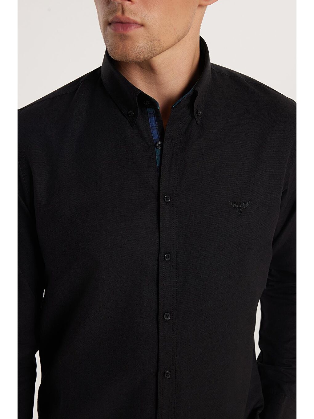 Erkek Slim Fit Dar Kesim Uzun Kollu Pamuklu Oxford Doku Kolay Ütülenebilir Siyah Düğmeli Yaka Gömlek-2