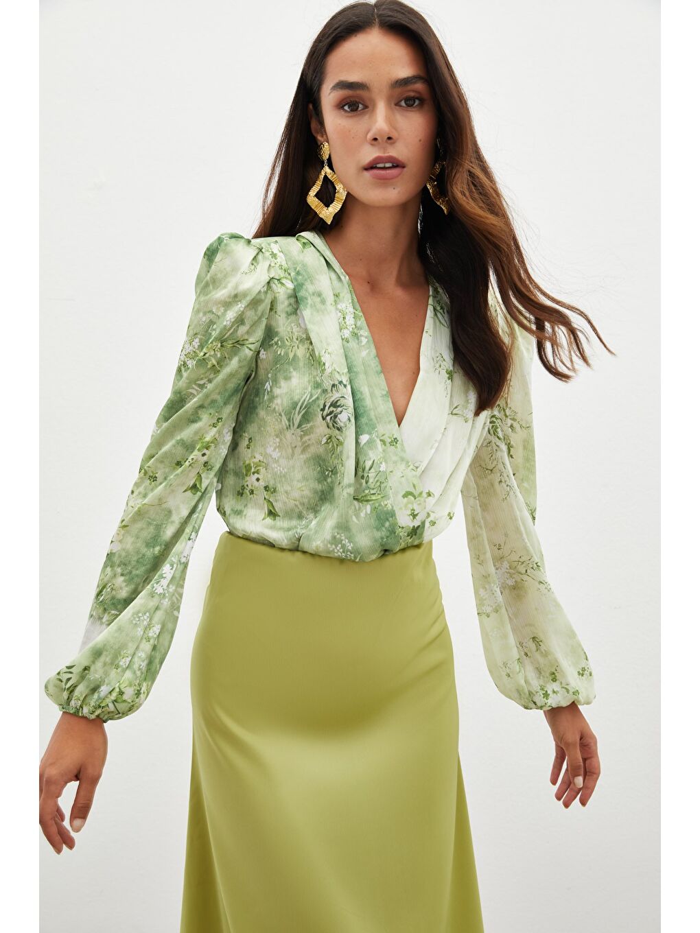 Çiçek Desenli Bodysuit Bluz - Çağla Yeşili