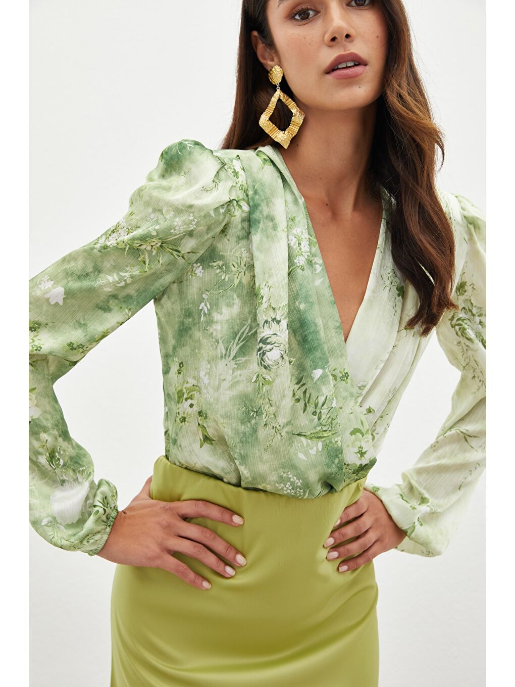Çiçek Desenli Bodysuit Bluz - Çağla Yeşili-4