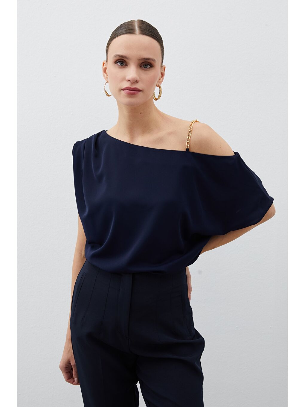 Düşük Omuzlu Salaş Bluz - Lacivert-1