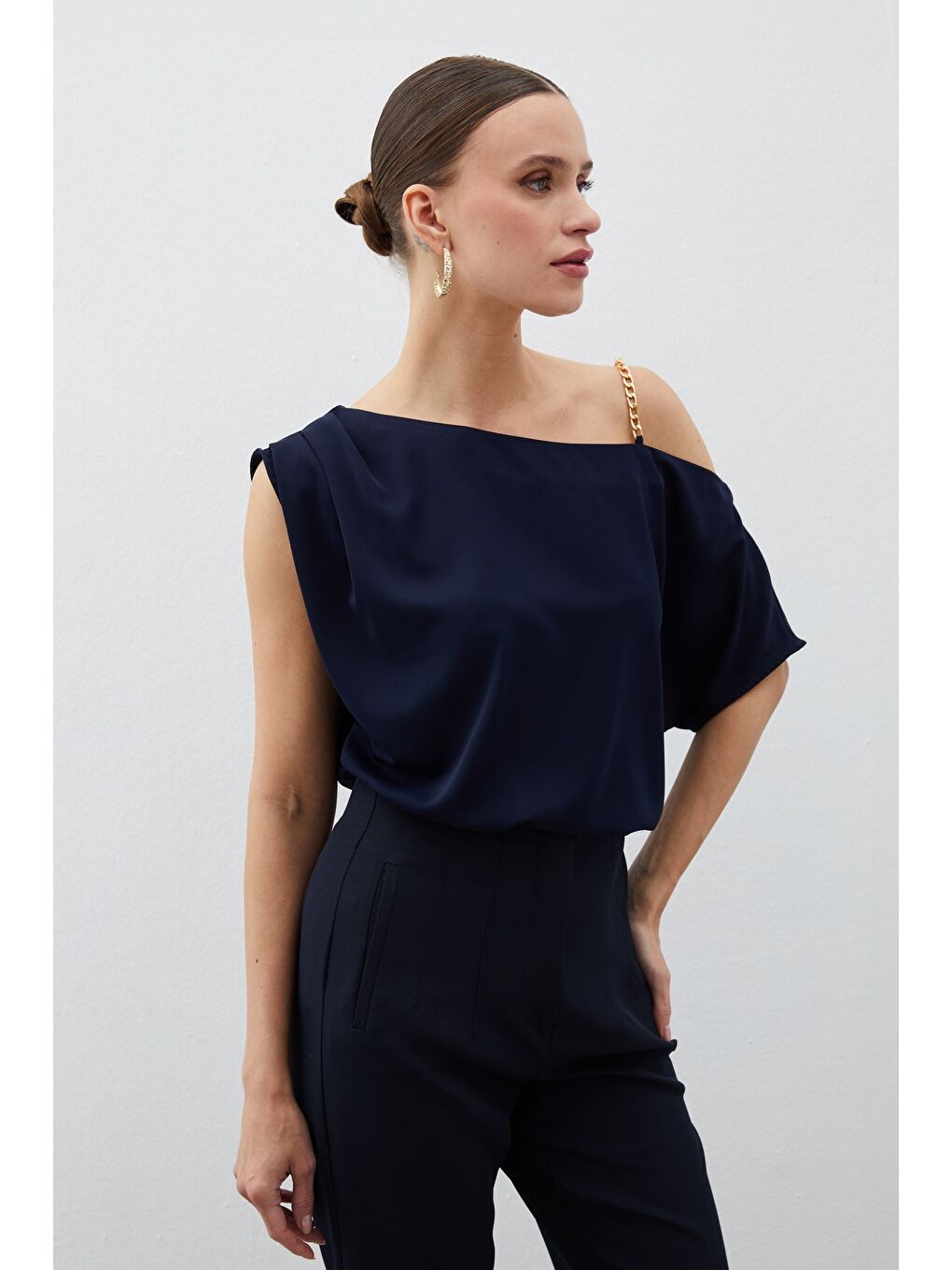 Düşük Omuzlu Salaş Bluz - Lacivert-2