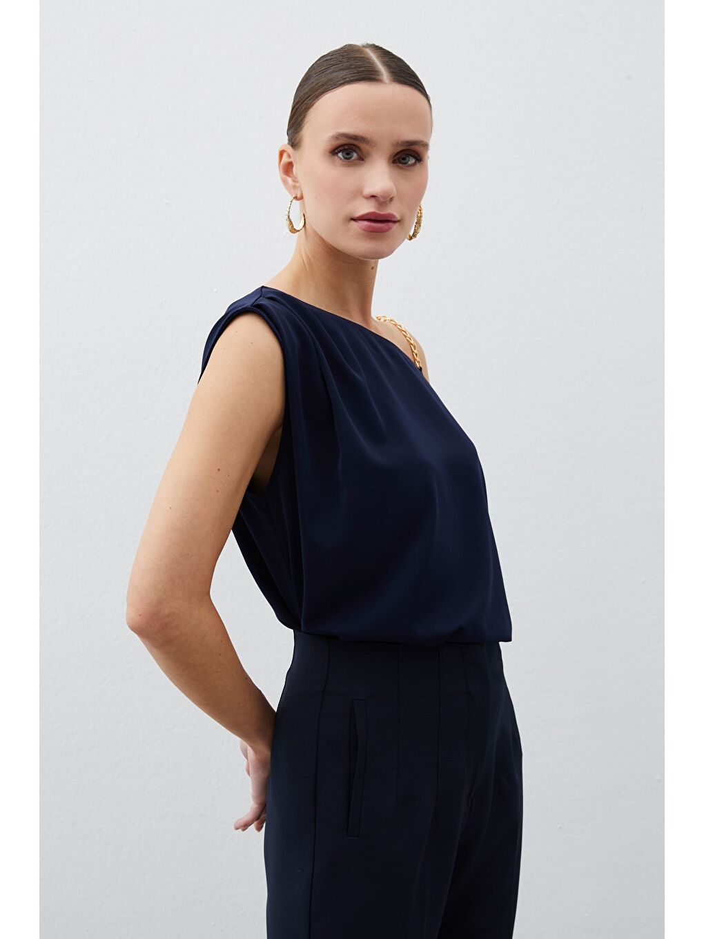 Düşük Omuzlu Salaş Bluz - Lacivert-3