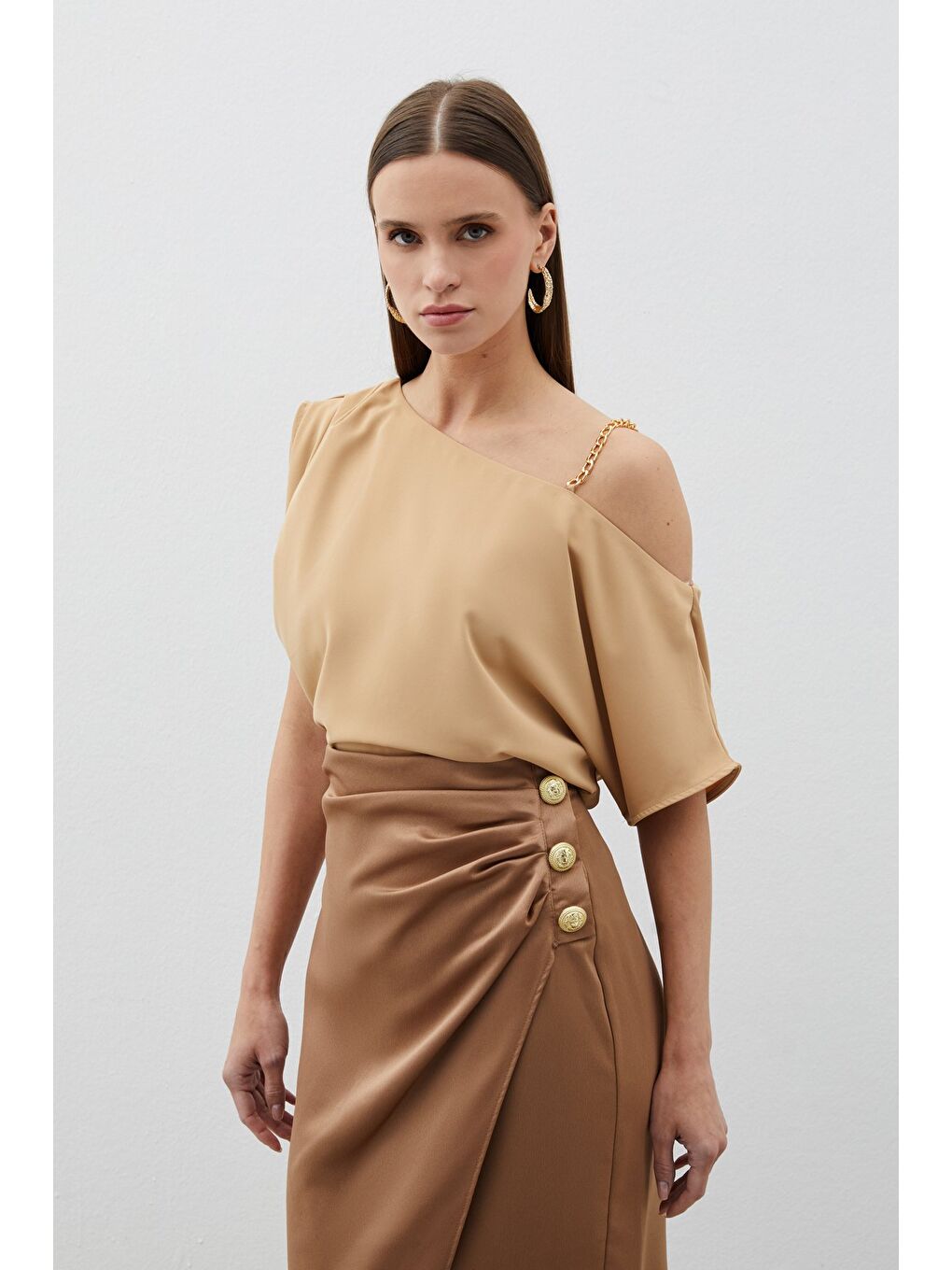 Kahverengi Düşük Omuzlu Salaş Bluz - Camel