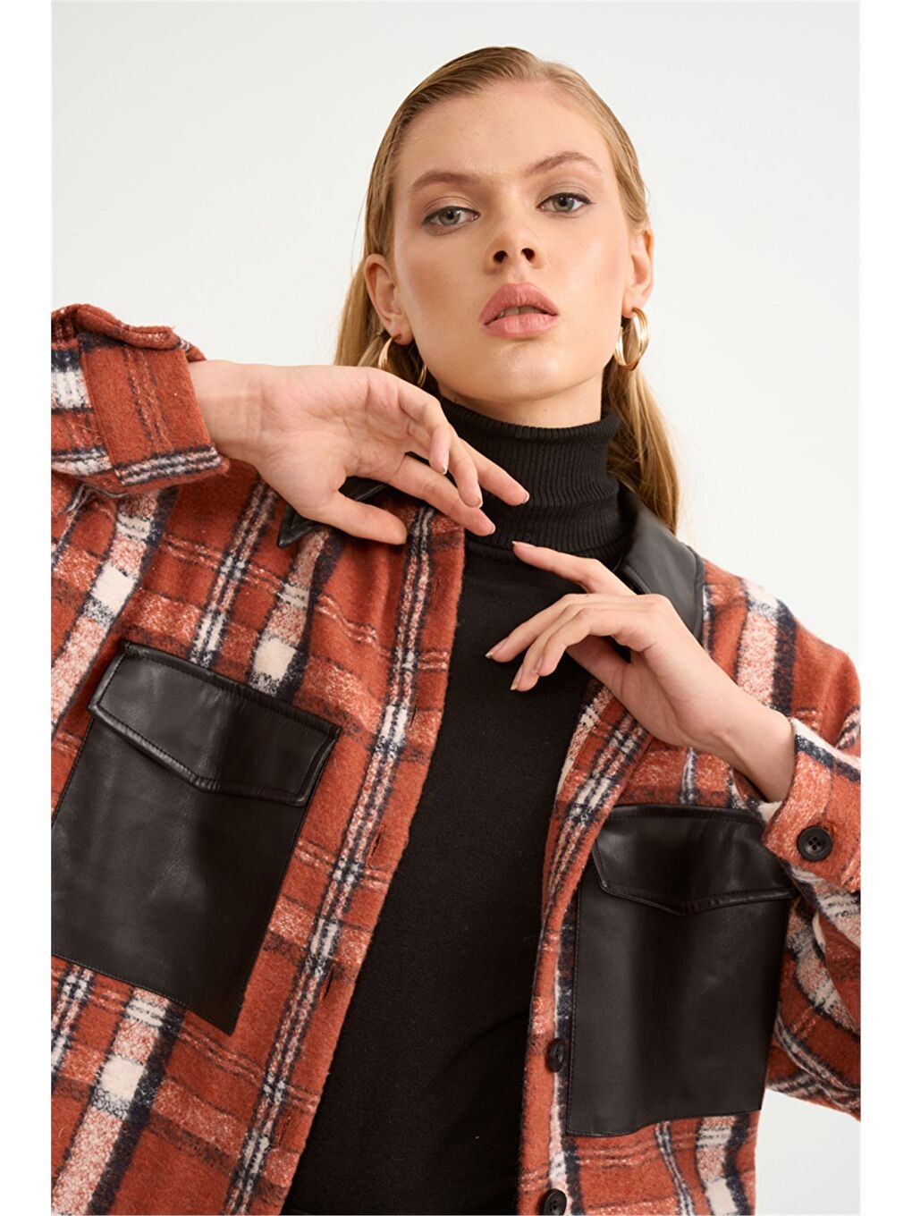 Kahverengi Deri Detaylı Ekose Desenli Gömlek - Kiremit-1