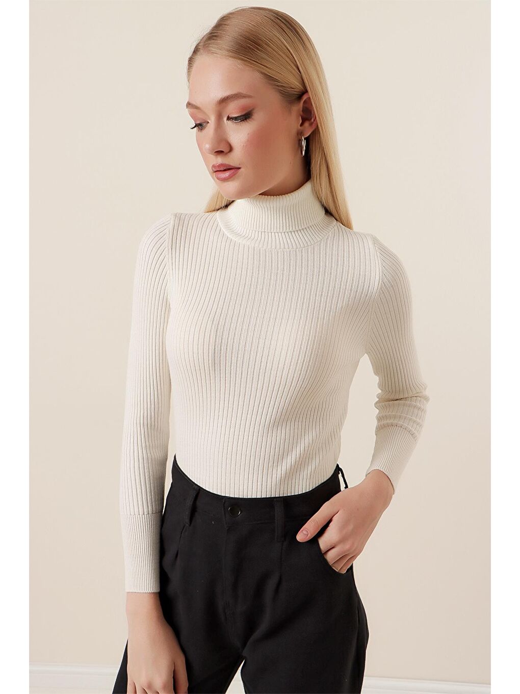 Kadın Ekru Balıkçı Yaka Fitilli Basic Body Triko Kazak-3