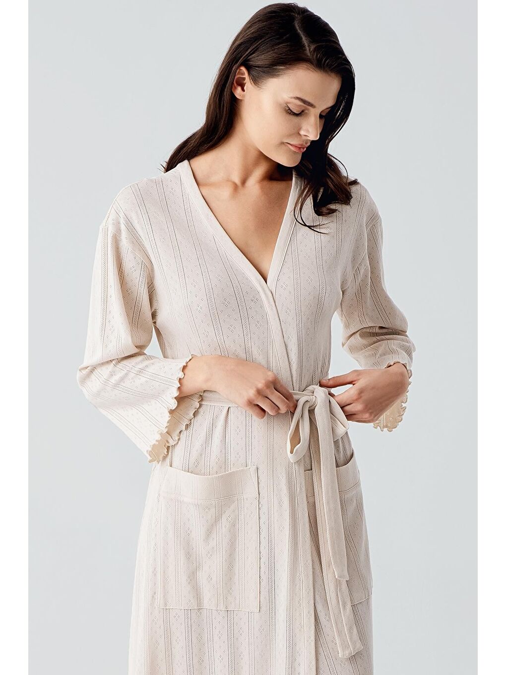 Bej Uzun Kollu Ajurlu Esnek Pamuklu Sabahlık 17508-2