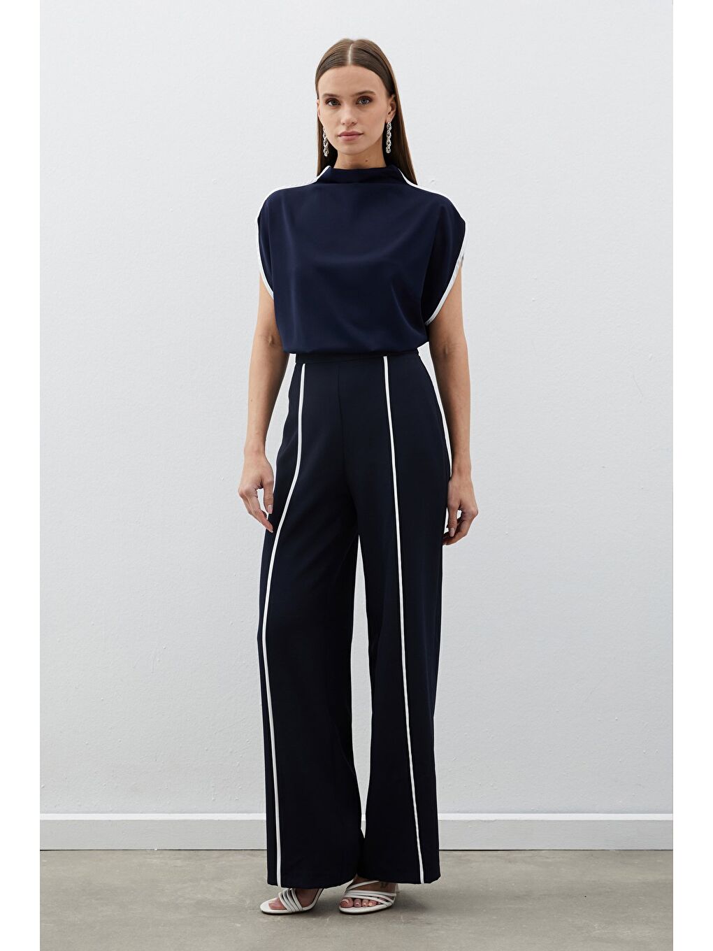 Boğazlı Kontrast Bluz - Lacivert-4