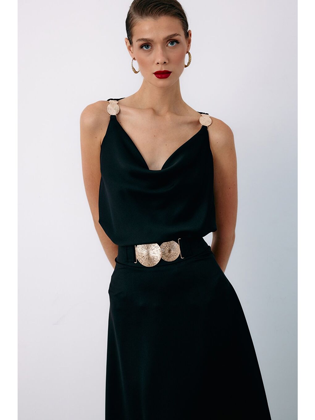 Omuz Aksesuarlı Salaş Bluz - Siyah-1