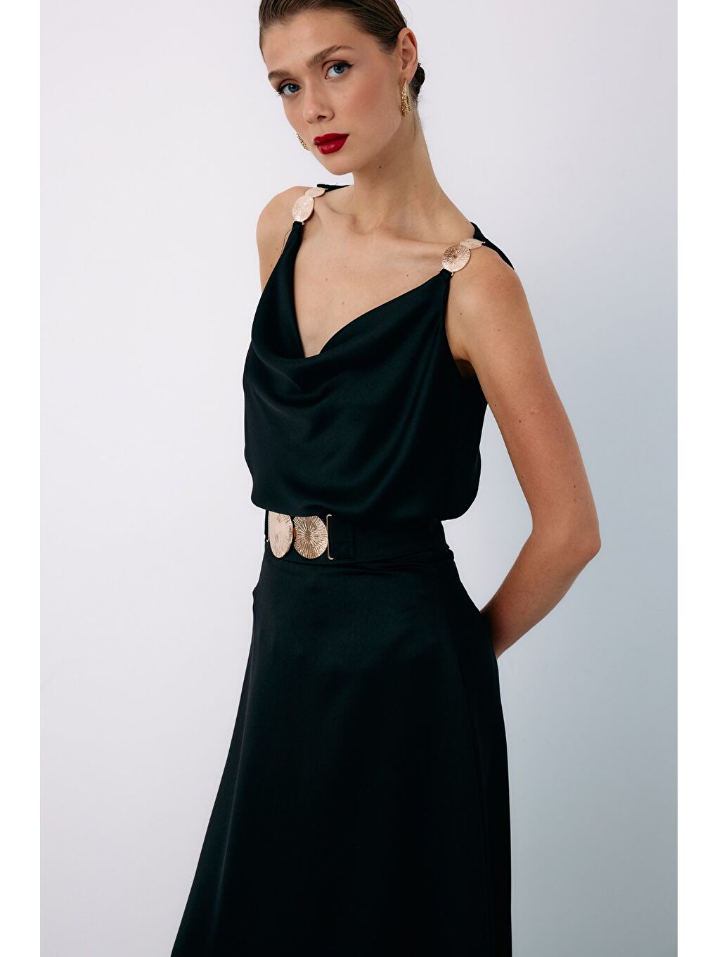 Omuz Aksesuarlı Salaş Bluz - Siyah-2