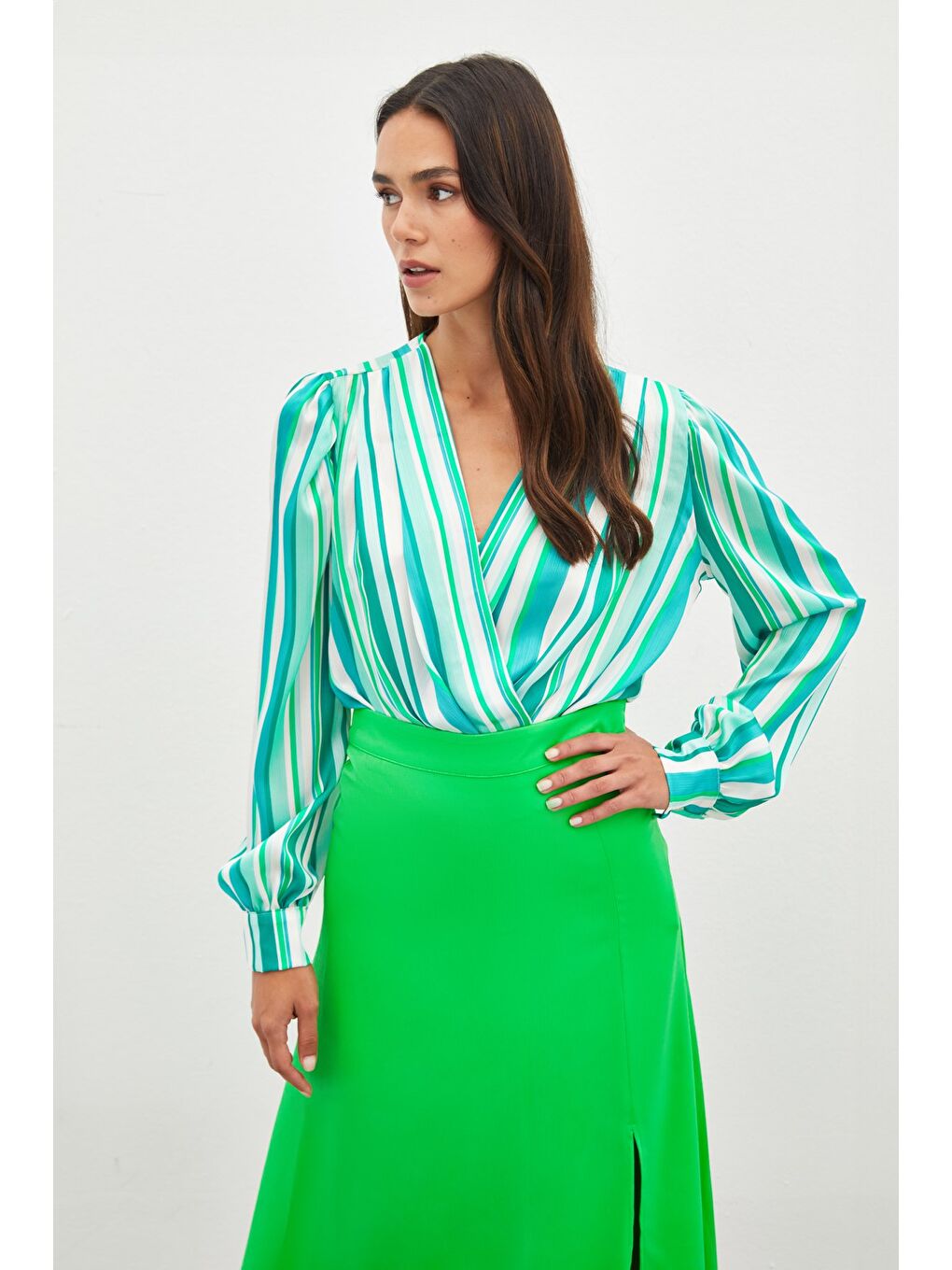 Çizgili Bodysuit Bluz - Çağla Yeşili-2