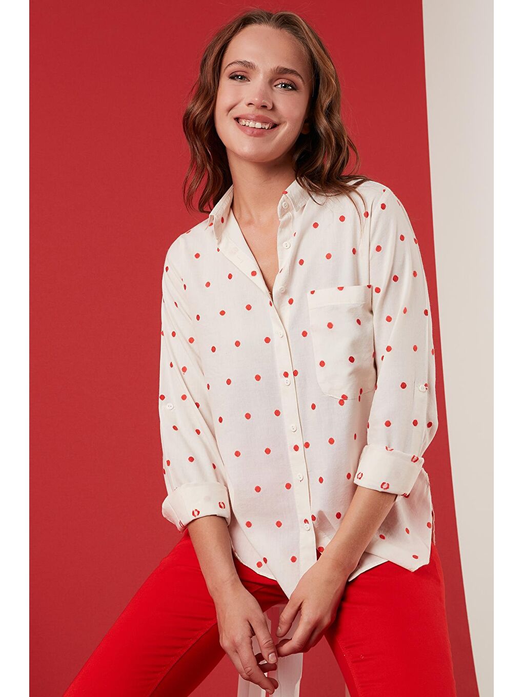 Kırmızı Regular Fit Puantiyeli Pamuklu Gömlek 514337310-1