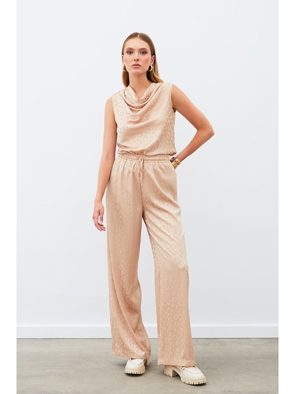 Kahverengi Degaje Yaka Kolsuz Bluz - Camel-1