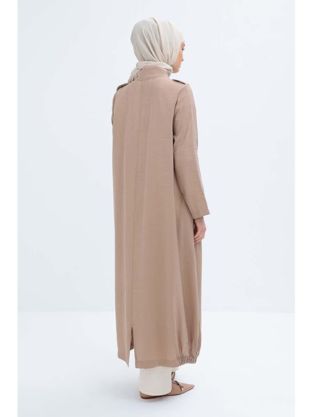 Bej Vizon-Etek Ucu Lastikli Çıtçıt Kapamalı Ferace-2