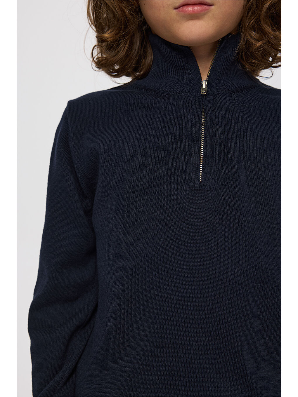 Erkek Çocuk Dik Yakalı Yarım Fermuarlı Lacivert Triko-5