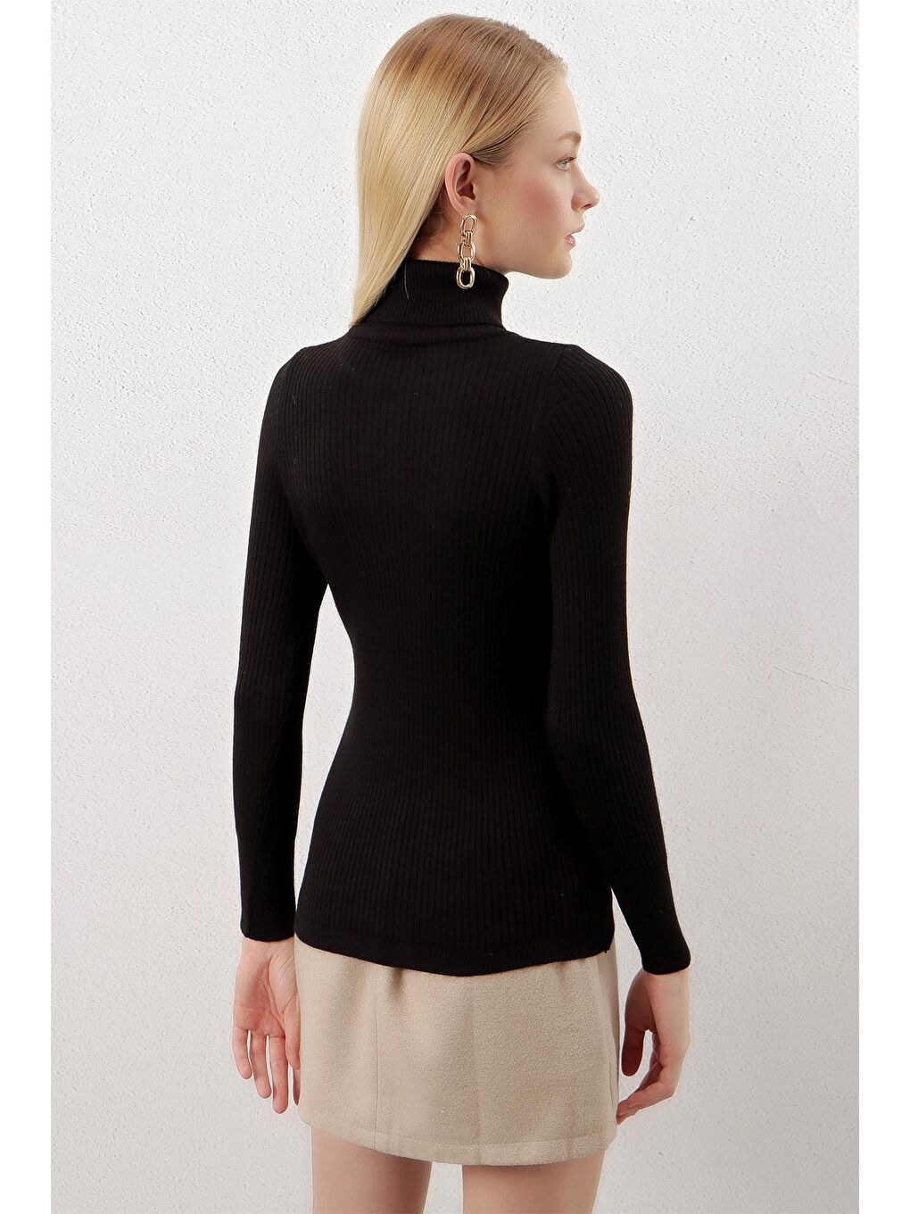 Kadın Siyah Balıkçı Yaka Fitilli Basic Body Triko Kazak-4