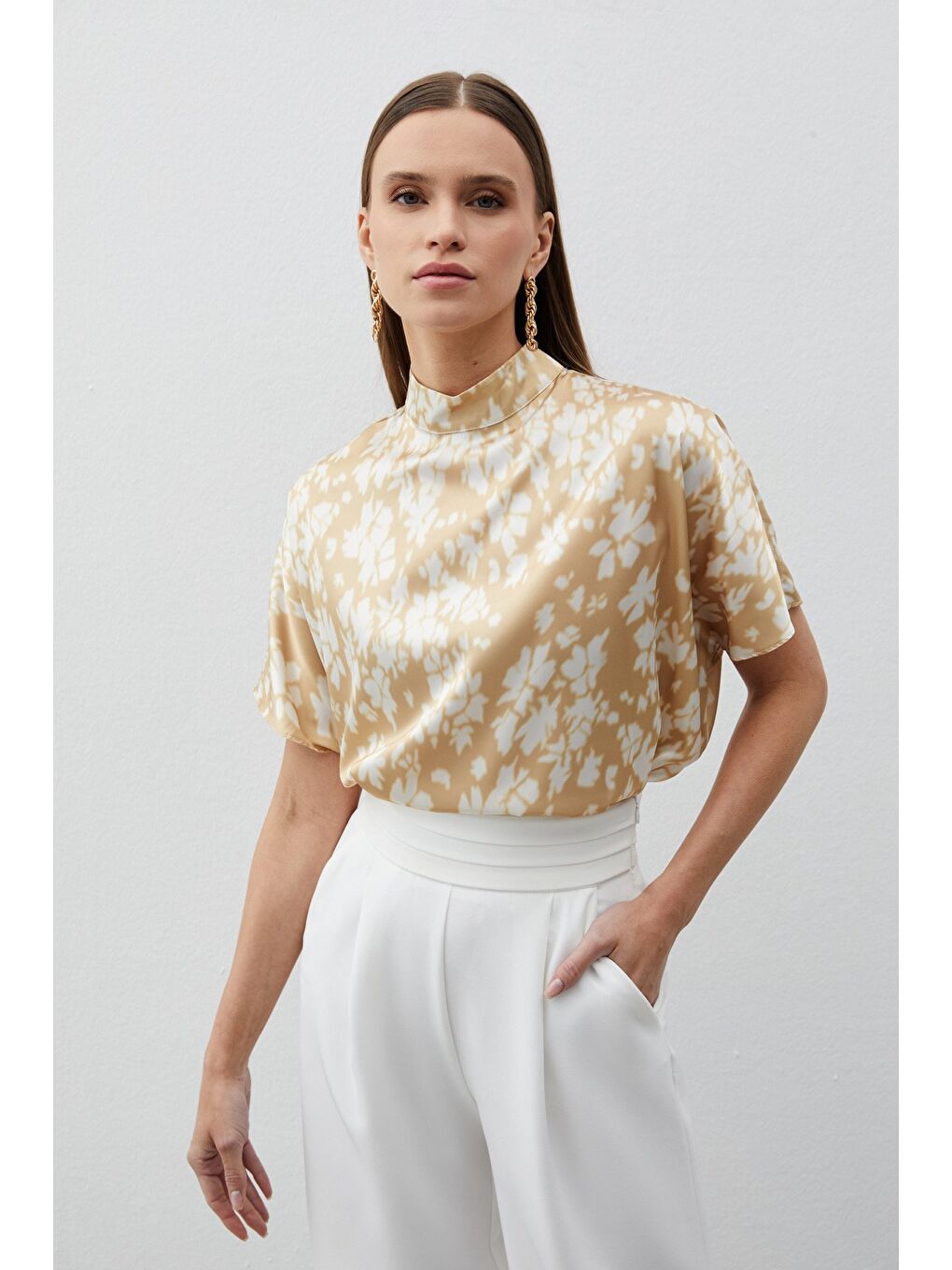 Kahverengi Dik Yaka Desenli Salaş Bluz - Kahve-2