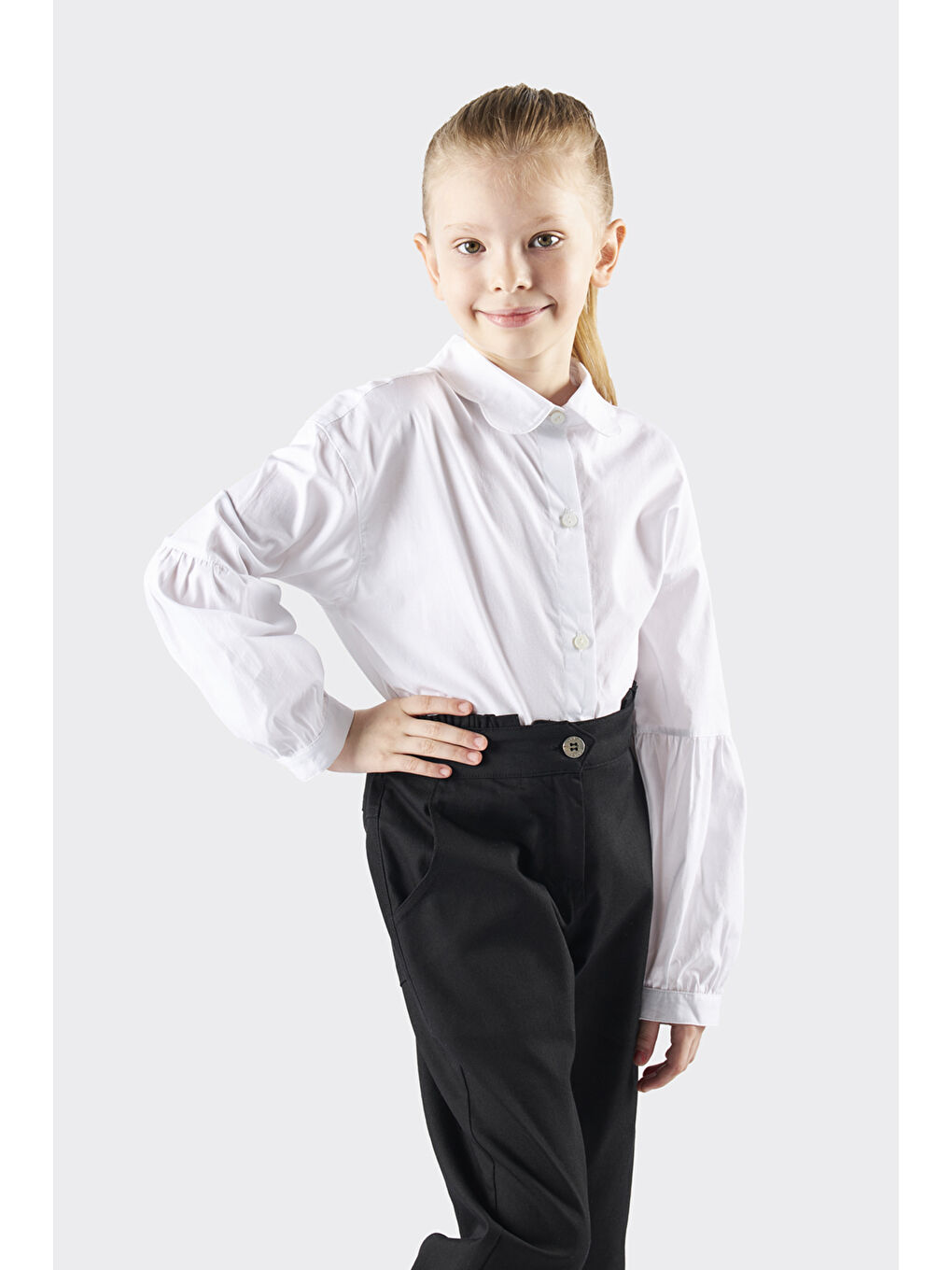 Kız Çocuk Yakası Dilim Detaylı Beyaz Gömlek