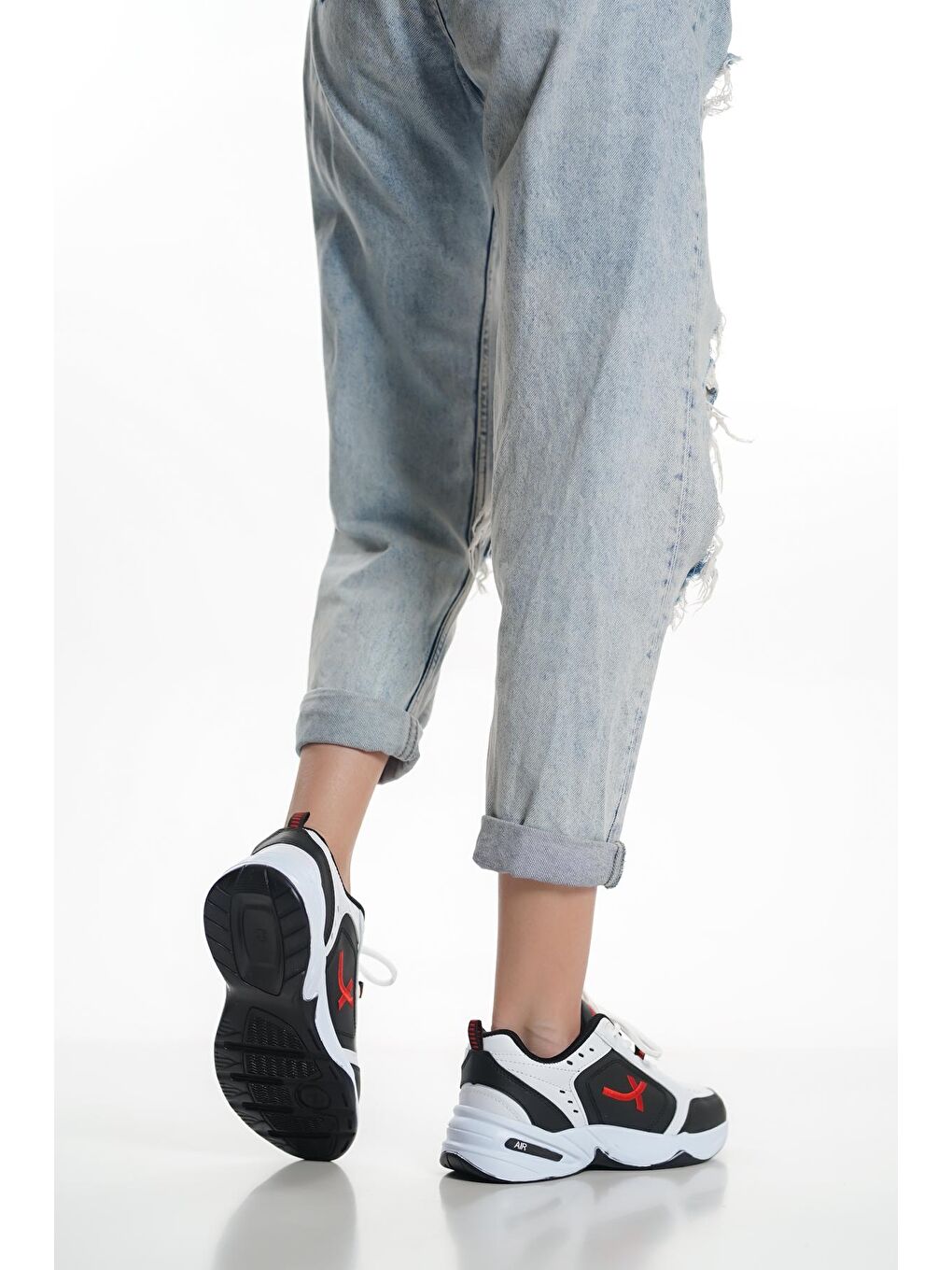 Beyaz Bağcıklı Yürüyüş Kadın Spor Ayakkabı 055-1